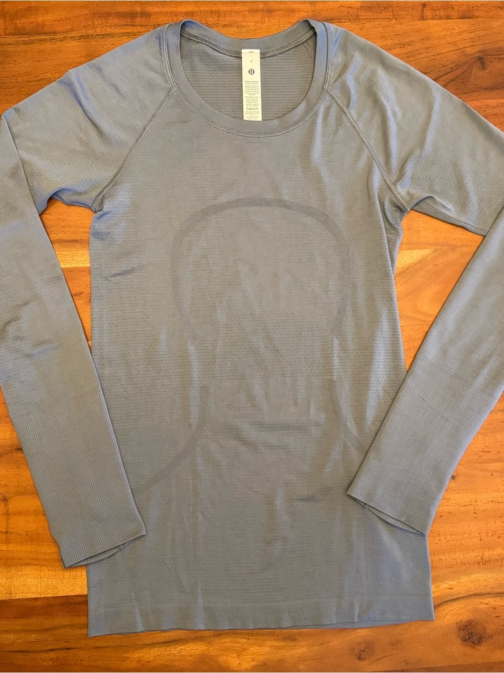 Lululemon Swiftly Long Sleeve Hip Length Shirt Size 4 Solar Gray